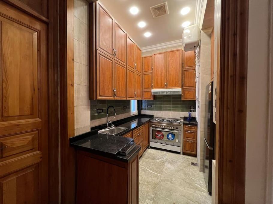 Authentic 3Br Apartment In Downtown, Kairo Exteriör bild
