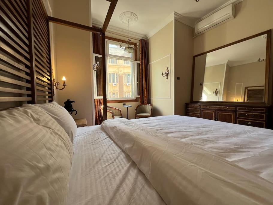 Authentic 3Br Apartment In Downtown, Kairo Exteriör bild
