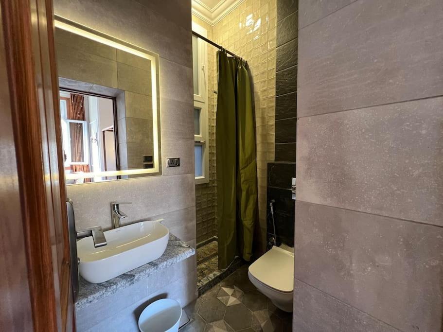 Authentic 3Br Apartment In Downtown, Kairo Exteriör bild